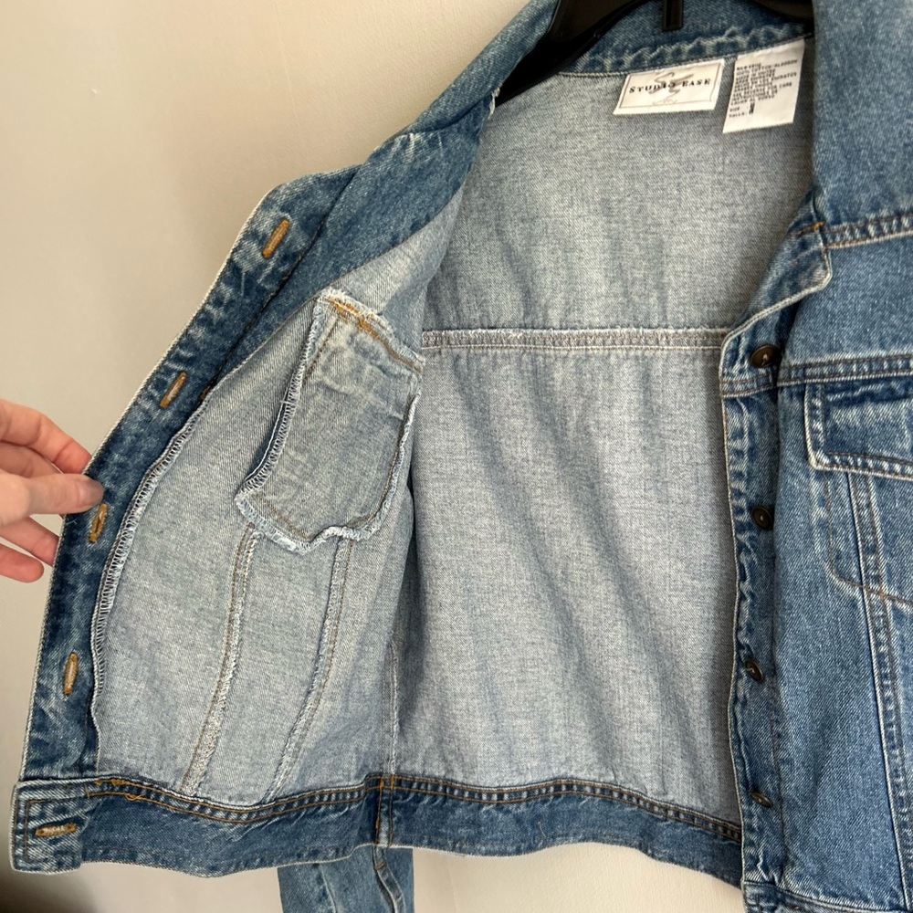 Vintage Y2K Studio Ease Denim Trucker Short Jean Jacket Indie 2000s Layering | 8 - Picture 5 of 15